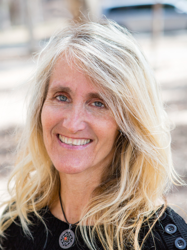 Leslie R. Lewis